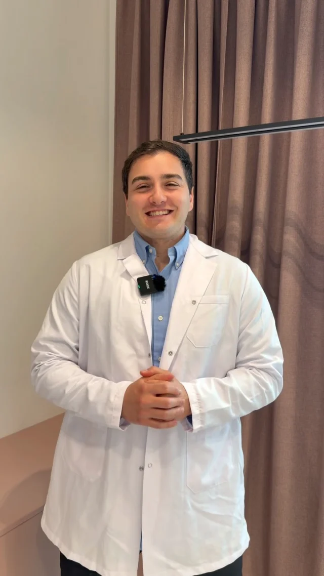Prie ID Clinic komandos prisijungė osteopatas dr. Benru Kuyumcu.
Benru į žmogaus sveikatą žvelgia kompleksiškai – vertina ne tik skausmo vietą, bet ir ieško tikrųjų organizmo disbalanso priežasčių. Konsultacijų metu atsižvelgiama į struktūrinius, visceralinius ir metabolinius veiksnius, galinčius turėti įtakos bendrai savijautai.Jei Jus vargina:
- raumenų ir skeleto sistemos skausmai;
- virškinimo sutrikimai;
- metaboliniai organizmo pokyčiai;
- su stresu susijusios būklės;
- norite pagerinti organizmo atsistatymą ir bendrą savijautą.Gydymui taikoma osteopatinė manualinė terapija, o prireikus pateikiamos individualios gyvenimo būdo rekomendacijos, padedančios siekti ilgalaikių rezultatų.
Jei ieškote visapusiško požiūrio į savo sveikatą, kviečiame registruotis konsultacijai.